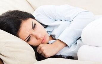 Quali malattie sono i vermi nel corpo umano causa